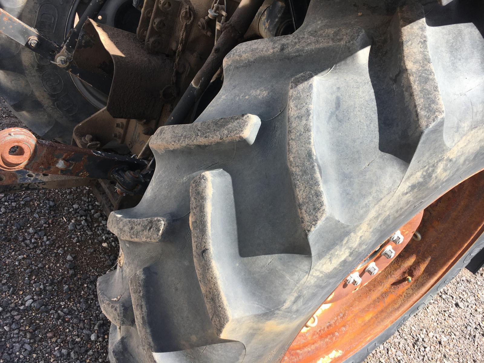 ./imagenes/INVOICE/2019/15399/TRACTOR AGCO_7600 (29).JPG